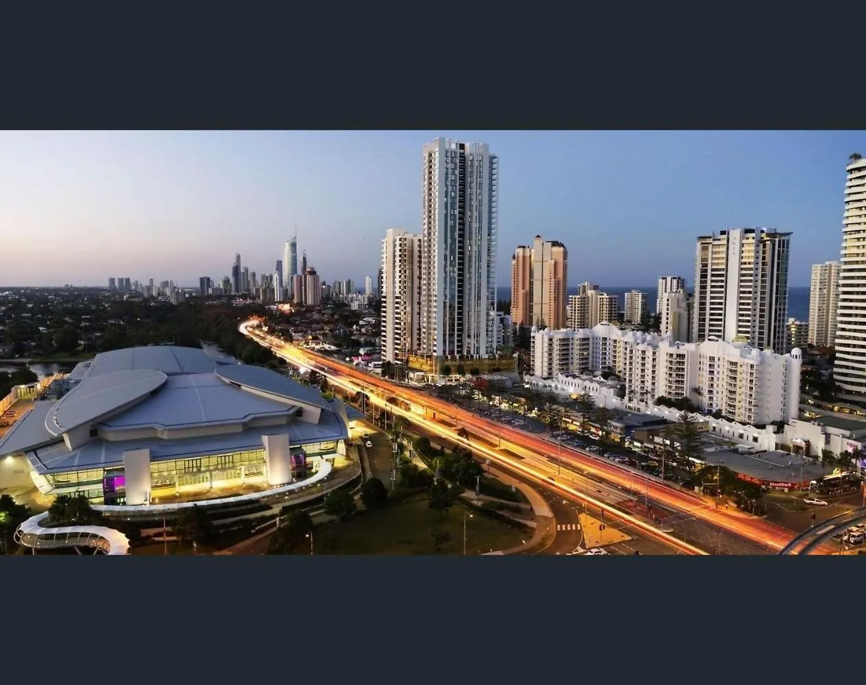 The Wave 2404 Daire Gold Coast