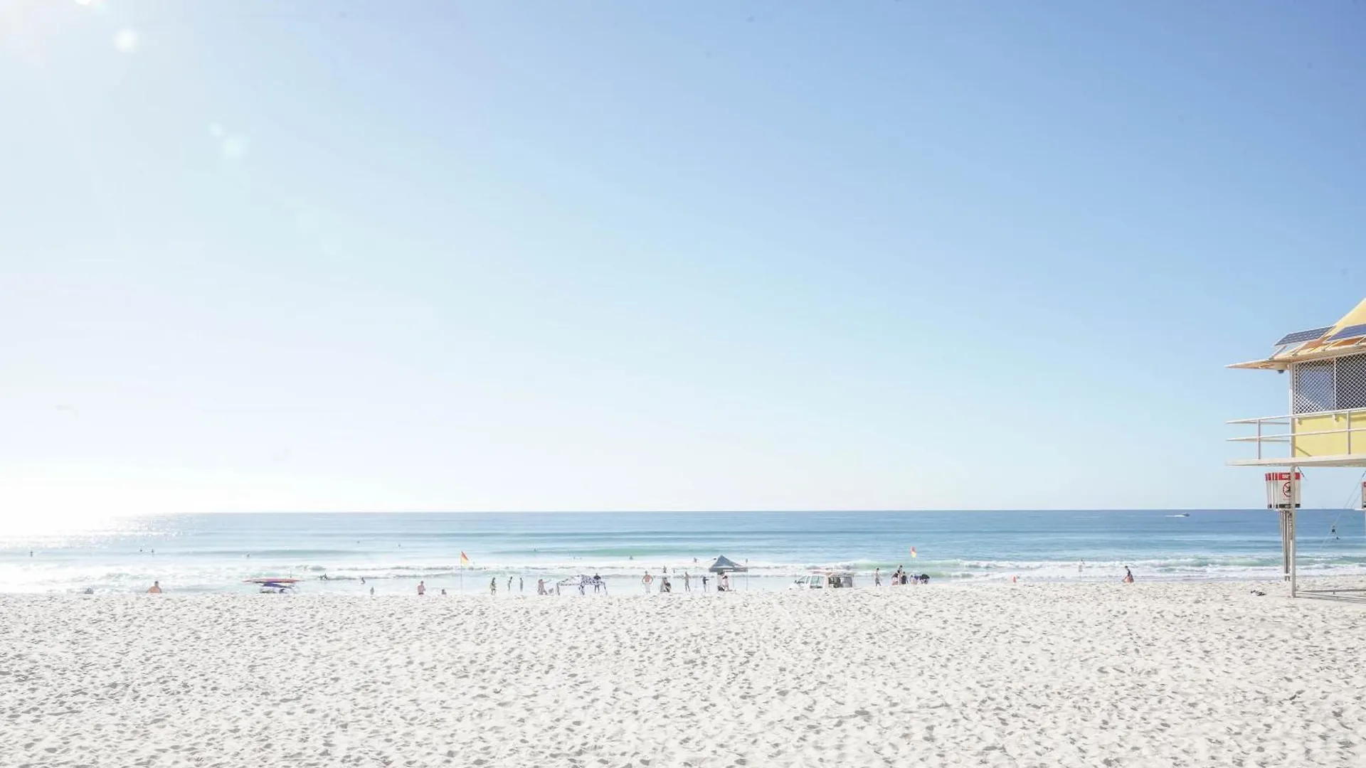 The Wave 2404 Daire Gold Coast 0*,  Avustralya