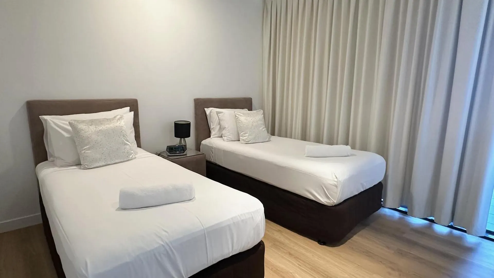 The Wave 2404 Daire Gold Coast Avustralya